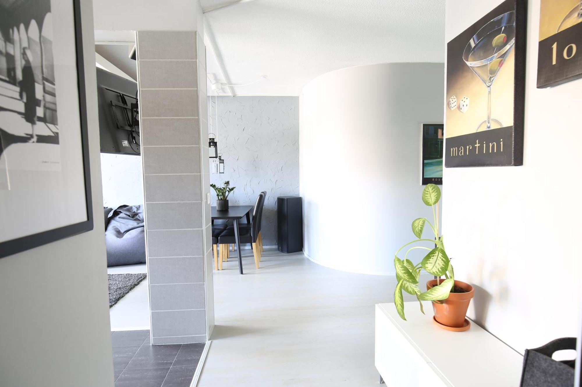 Gem With Sauna - Big Two-room Free Parking *